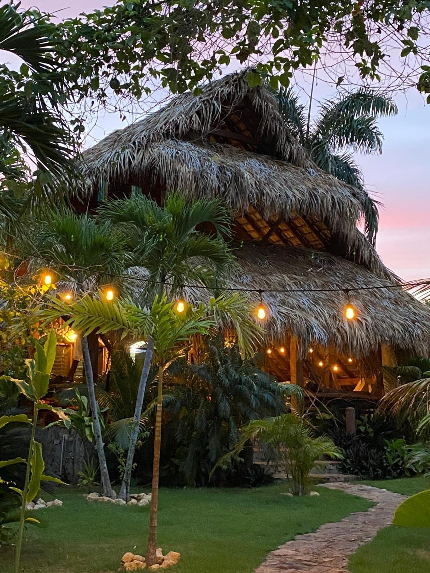 Chalet Tropical Hotel & Restaurant-Pizzeria Las Galeras Exteriér fotografie